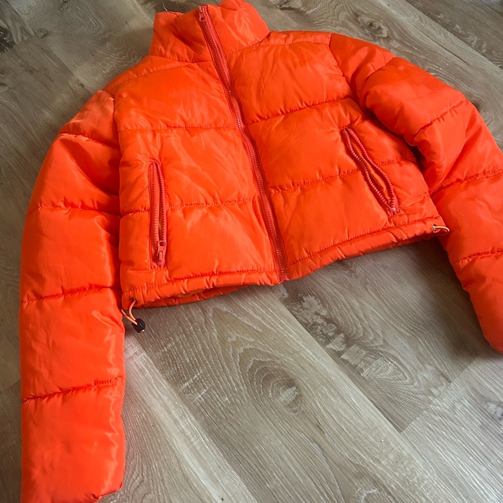Cropped Orange puffer